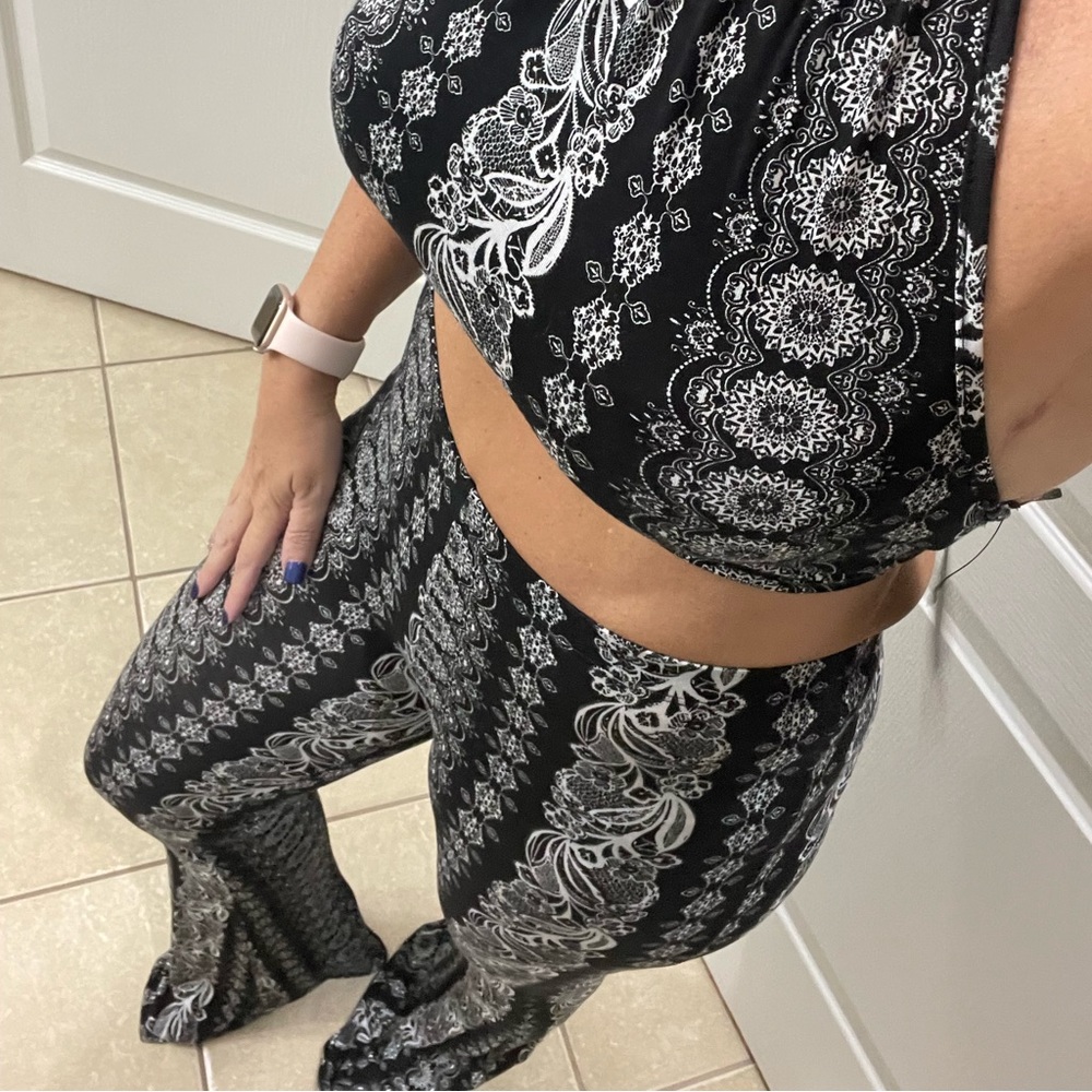 FashionNova 2 Piece Pant Set